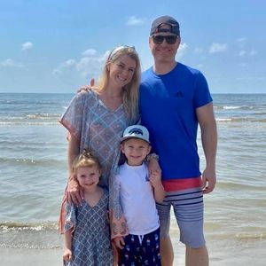 Meet your Posher, Whitney